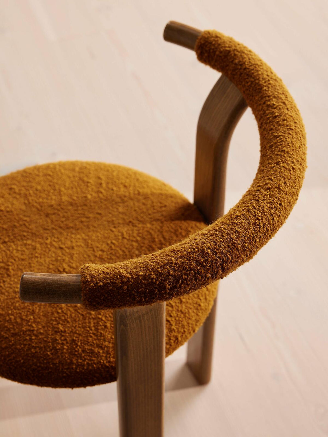 Bouclê: História e Elegância Atemporal no Design